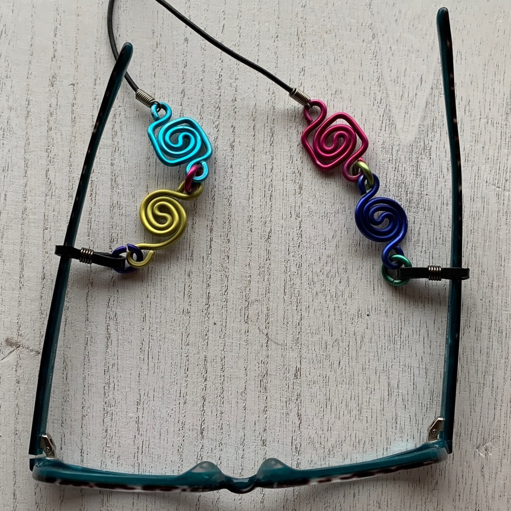 SALE🎁LAST ONE! Eyeglass Leash / Chain